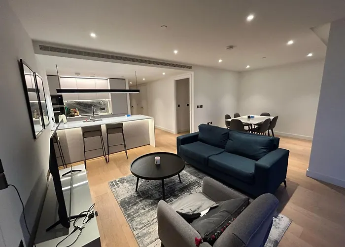 Luxury 2 Beds Apartment In White City